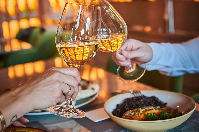 Δείπνο στο WeSud: Μια Γαστρονομική Περιπέτεια στη Βούλα Δείπνο στο WeSud: Μια Γαστρονομική Περιπέτεια στη Βούλα