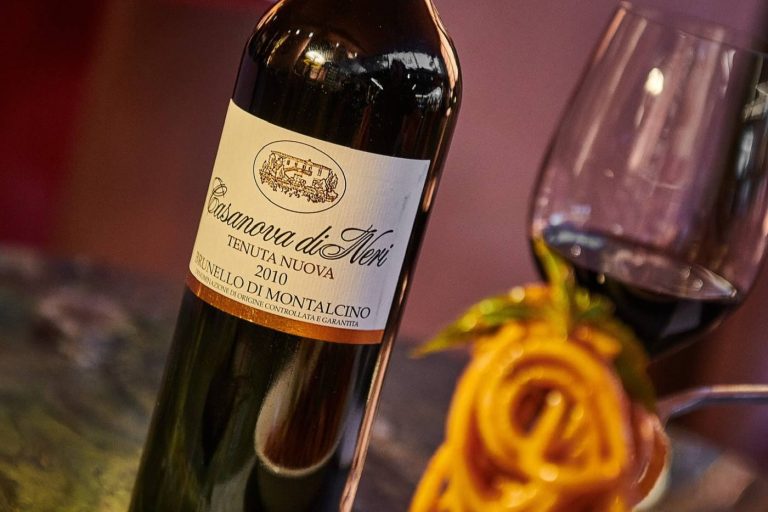 Casanova di Neri Tenuta Nuova Brunello 2010