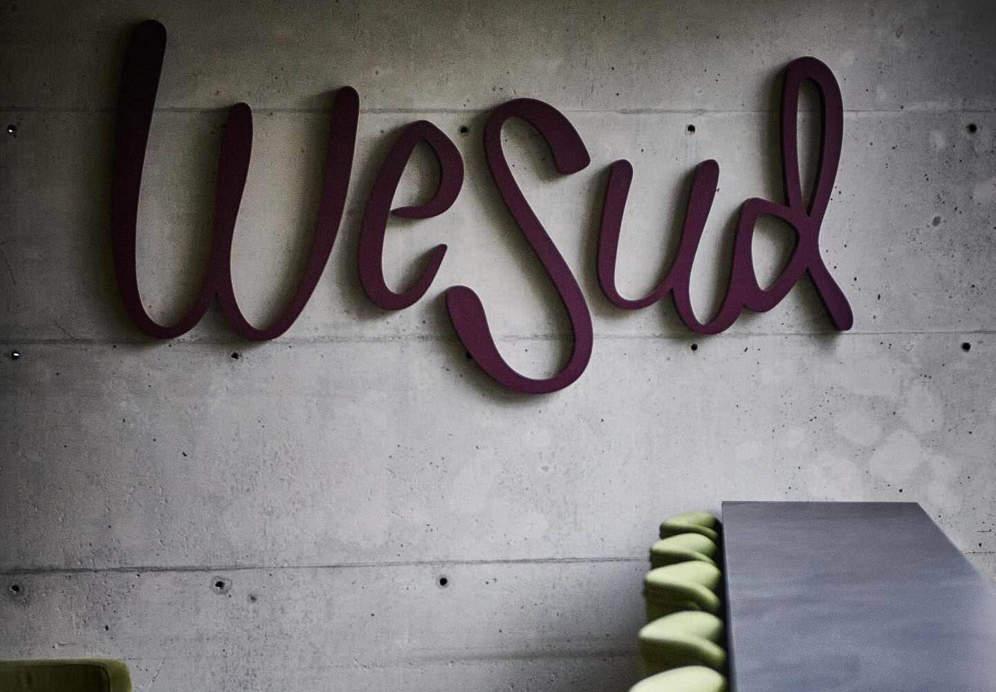 Μια μέρα στο WeSud: Από τον πρώτο καφέ ως το τελευταίο ποτήρι